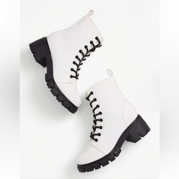Mia | White Tango Tauren Combat Boots | NEW!!!🖤 - Picture 1 of 10